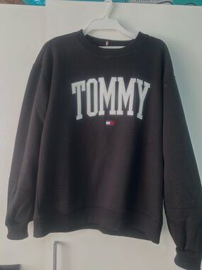 Tommy Hilfiger Women’s Oversized Sweater